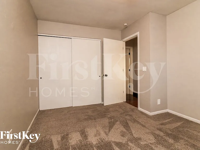 994 Sunset Farms Ct — Photo 11