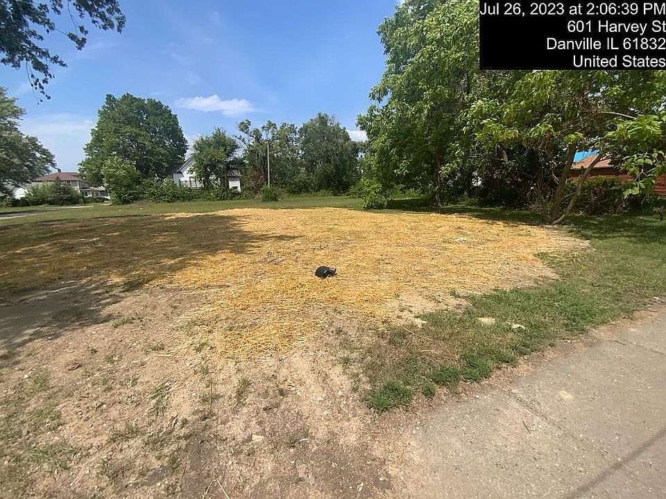 2nd image of 601 Harvey St