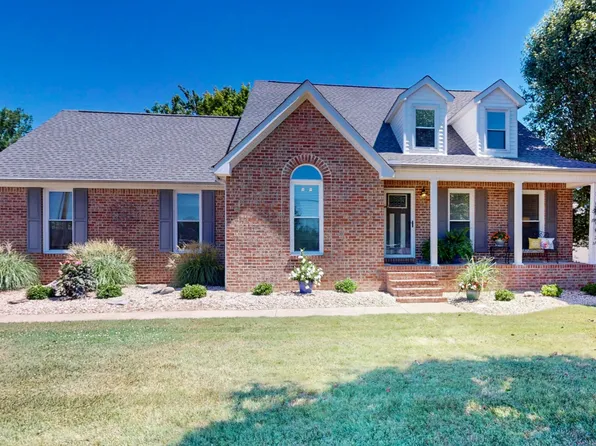 211 Northwood Ave, Shelbyville, TN 37160