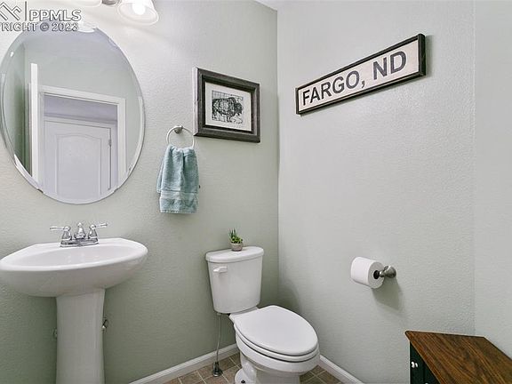 5th image of 1666 Silver Meadow Cir