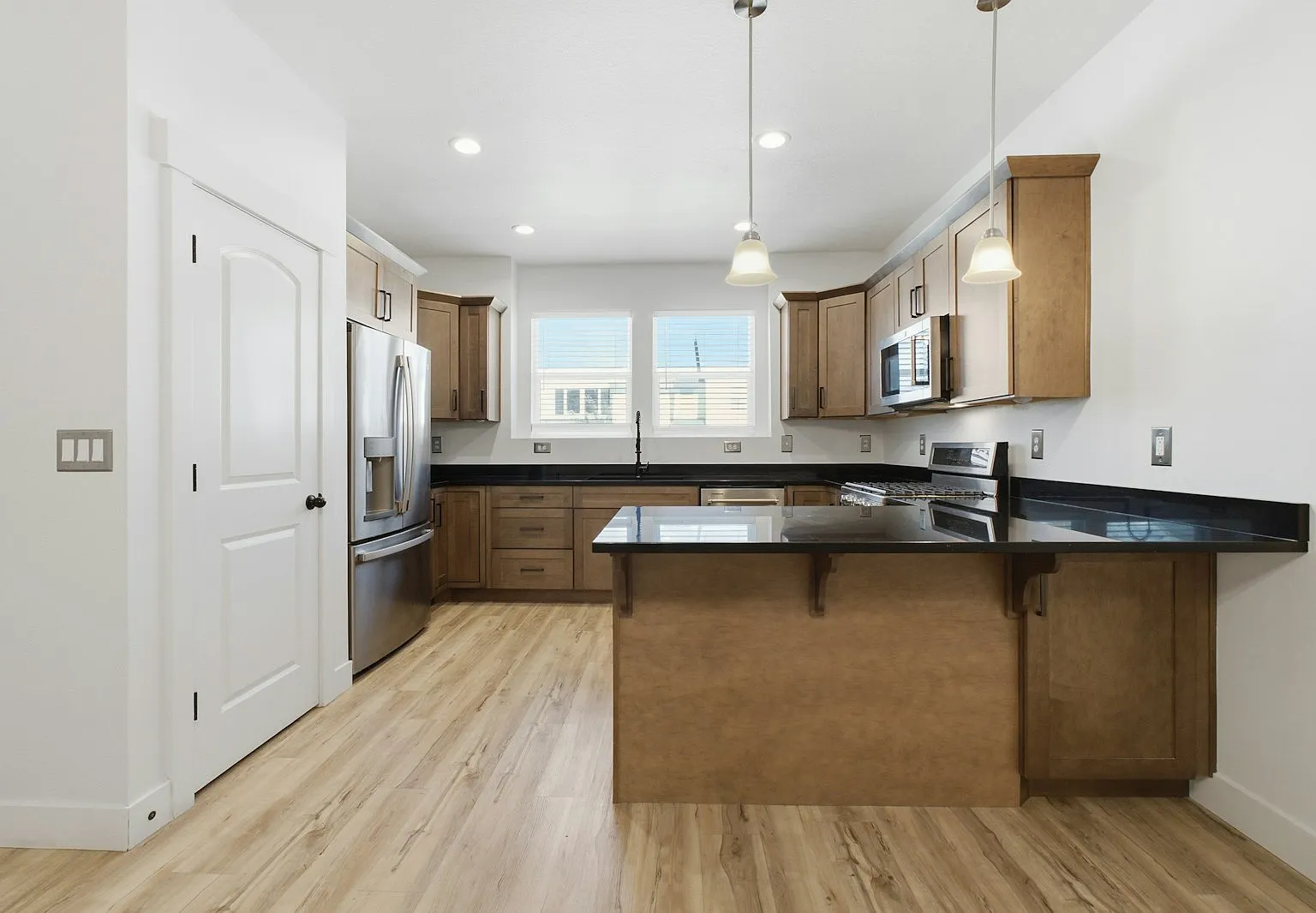 4571 West Watchmen Way — Photo 2