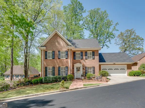 1826 Bedfordshire Ct, Decatur, GA 30033