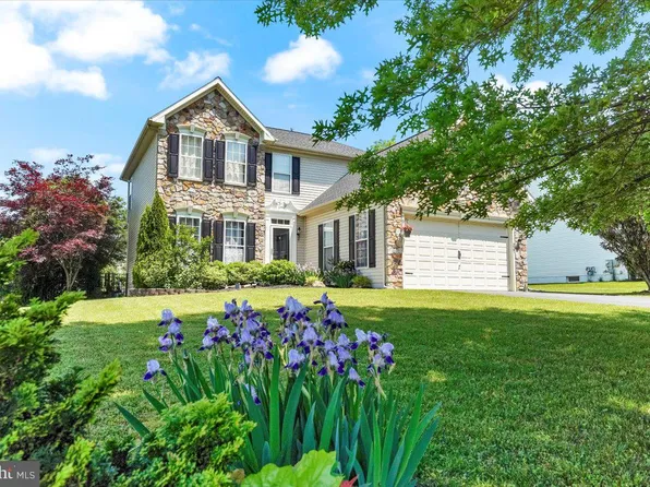 227 Flagstone Cir, Coatesville, PA 19320