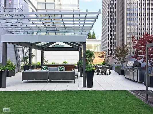 Rented by Brown Harris Stevens | media 30