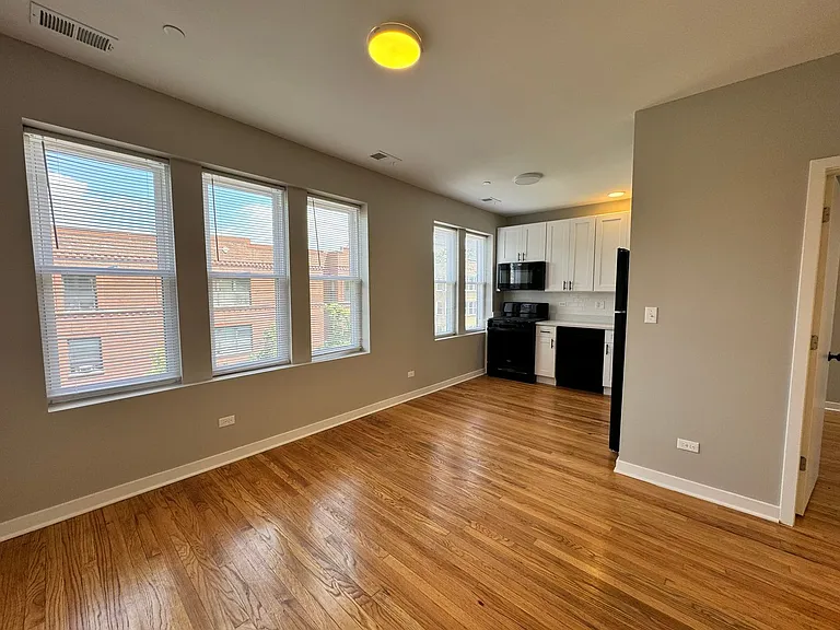 Leland Albany Commons — Photo 126