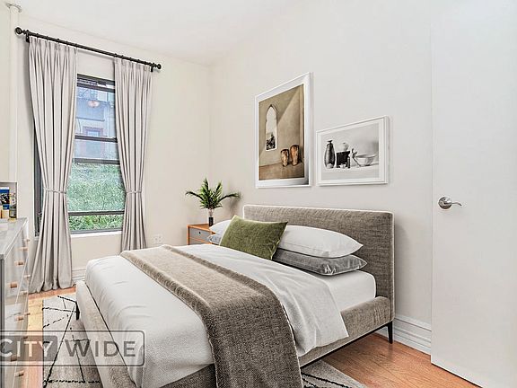 3rd image of 141 W 80th St APT 4F
