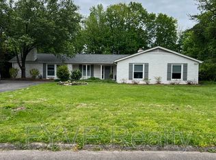 1208 Snowdon Dr, Knoxville, TN 37912