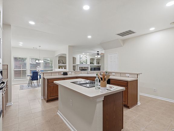 5th image of 13515 BLUFFTON PARK