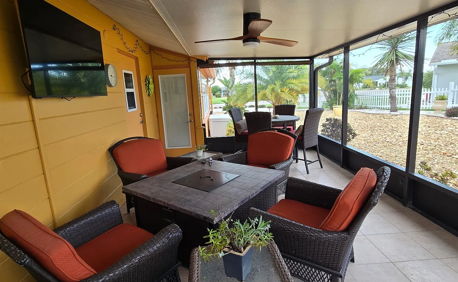2 bed, 1440 sqft, $2,700 — Photo 1