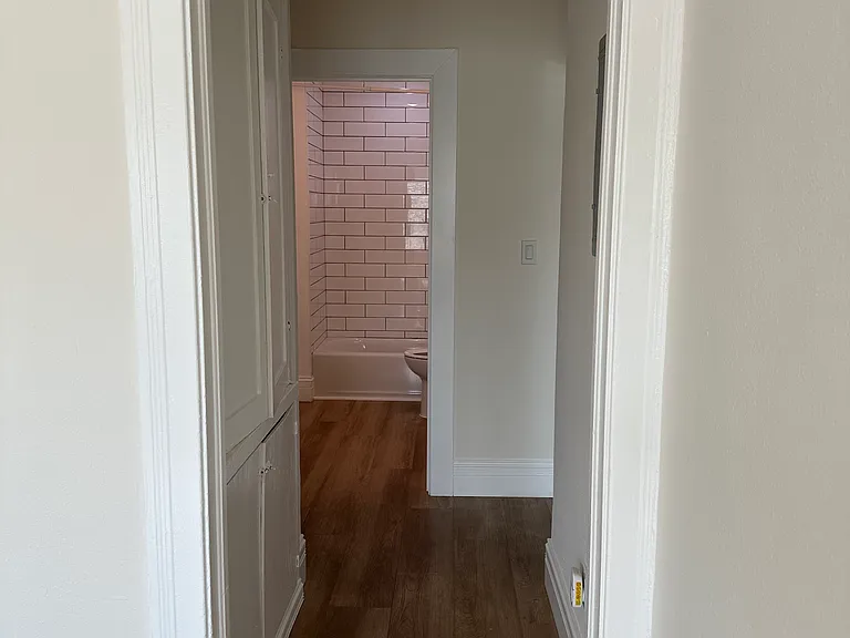 1037 S Vermont Ave #2 — Photo 8