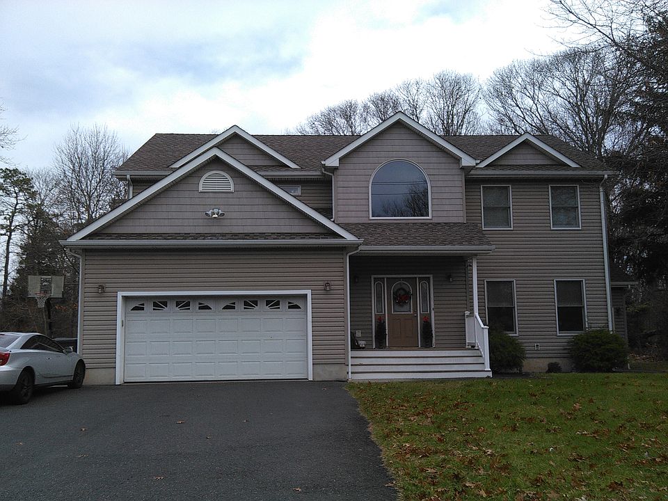 1st image of 829 Oak Ave