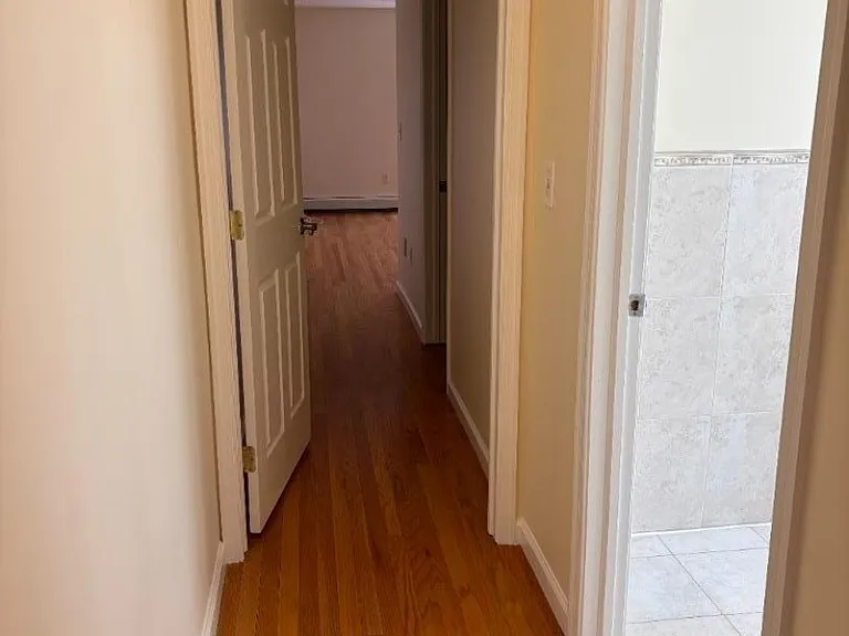 38 Henry St #A — Photo 27