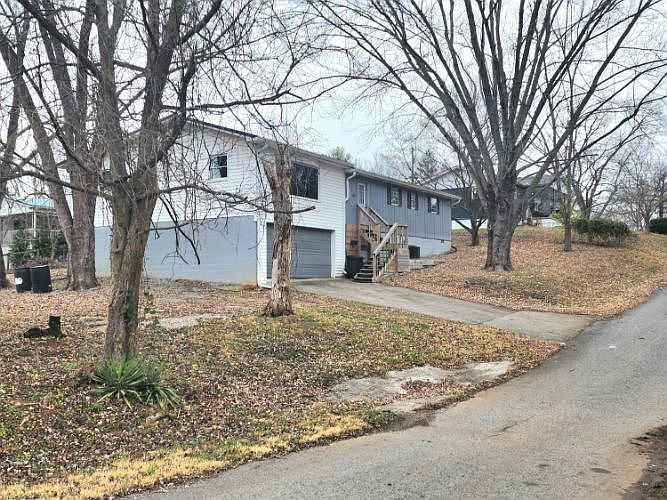1st image of 269 Anderson Dr
