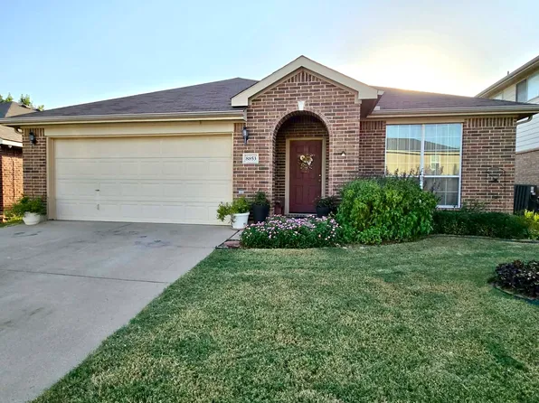 8853 Stirrup Way, Fort Worth, TX 76244