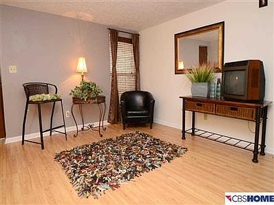 3rd image of 120 S 38th St APT 3