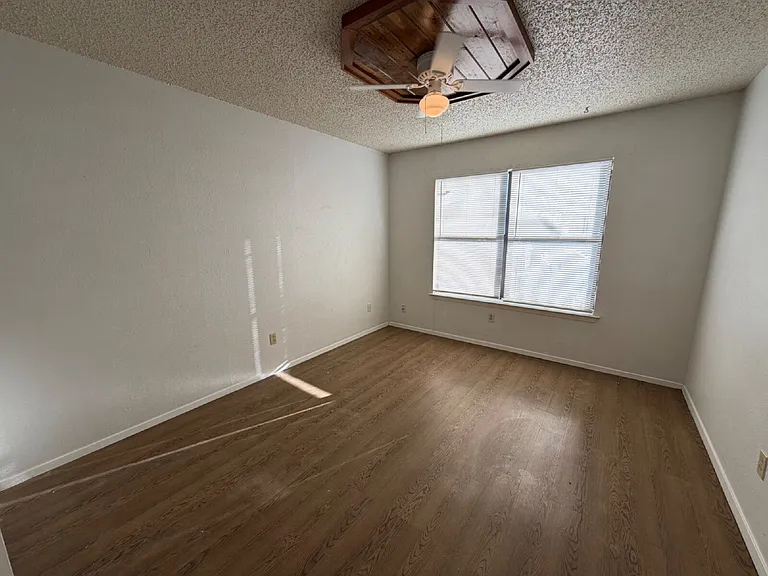 7407 Waco Ave #C — Photo 6
