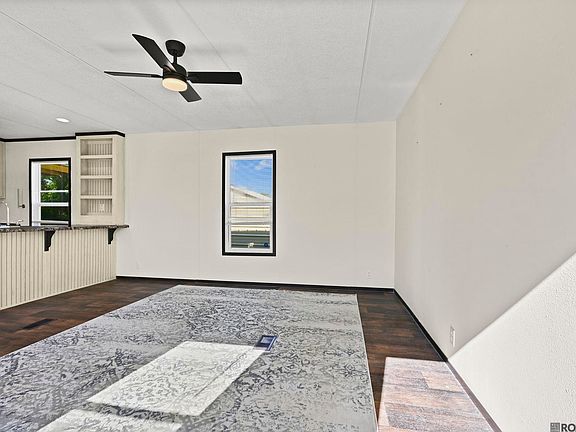 5th image of 30117 Corbin Ave