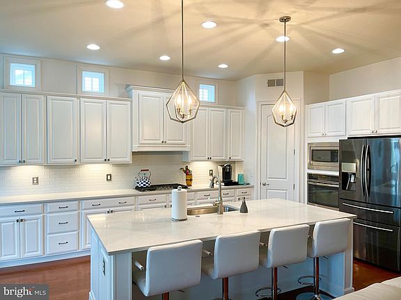 5th image of 31534 Gooseberry Way