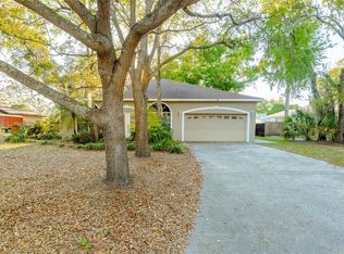 8508 Dee Cir, Riverview, FL 33569