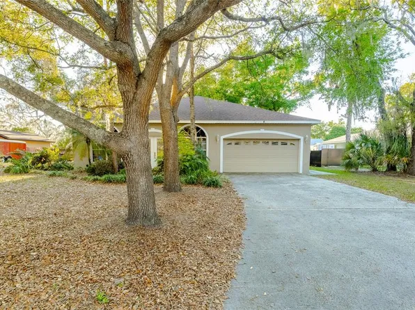 8508 Dee Cir, Riverview, FL 33569