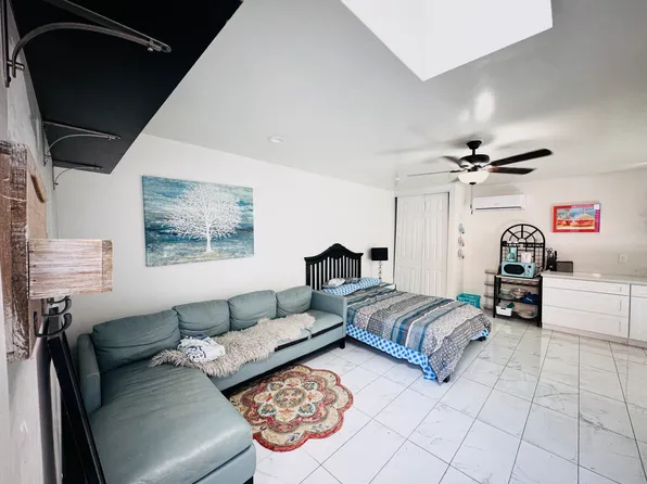 2911 Jarvis St #1/2, San Diego, CA 92106