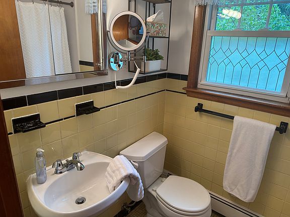 3rd image of 390 Massachusetts Ave #2