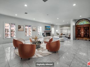 10810 Rochester Ave, Los Angeles, CA 90024