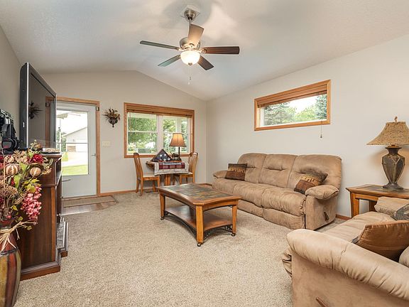 2nd image of 2211 Ridgedale Dr SE