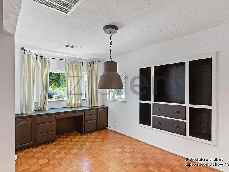 1038 Colton Ave — Photo 11