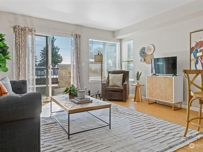 600 N 85th Street #211, Seattle, WA, 98103
