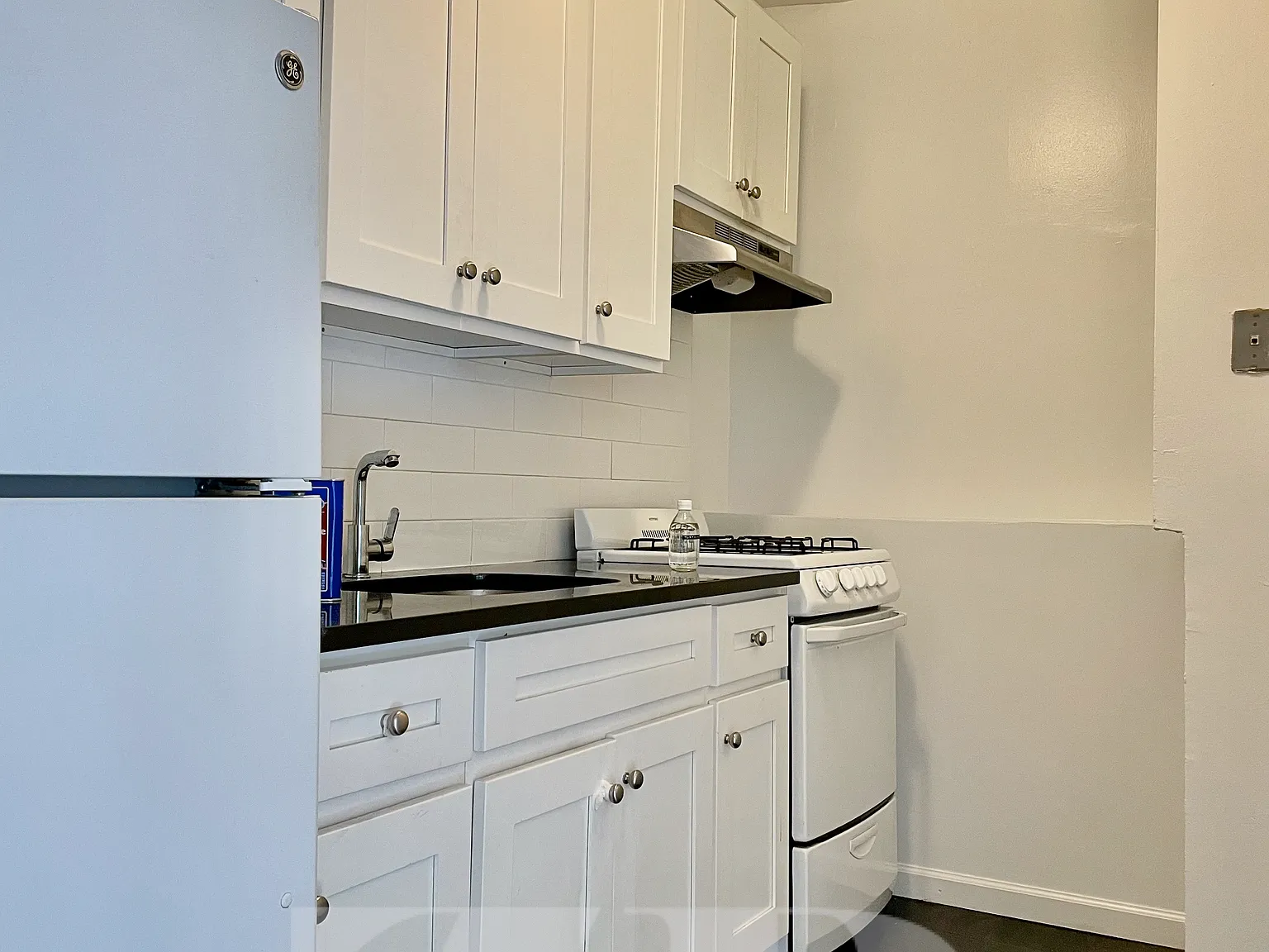 142 Saint Paul's Place — Photo 3