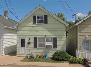 226 Poplar Ave, Galena, IL 61036