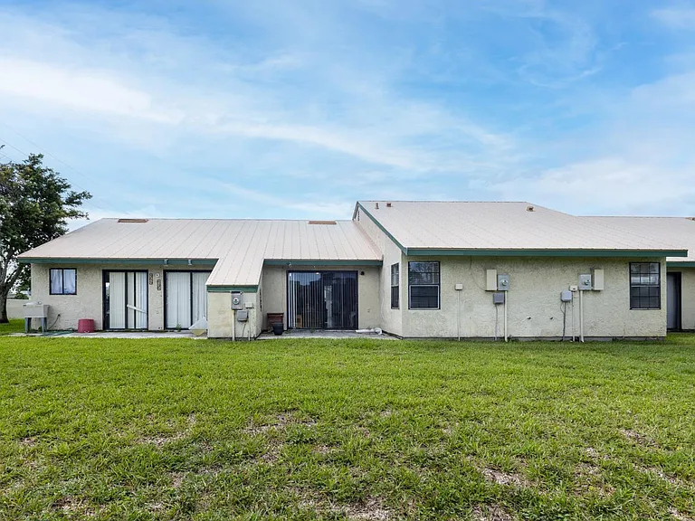 603 SW Jeanne St — Photo 13