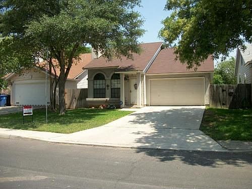 3rd image of 9145 Encino Vlg