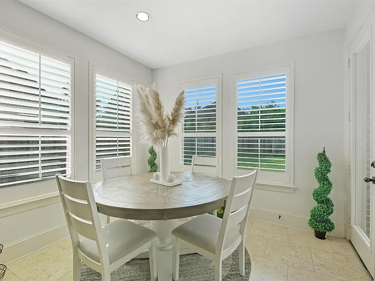 17611 Fossil Ridge Ln — Photo 17