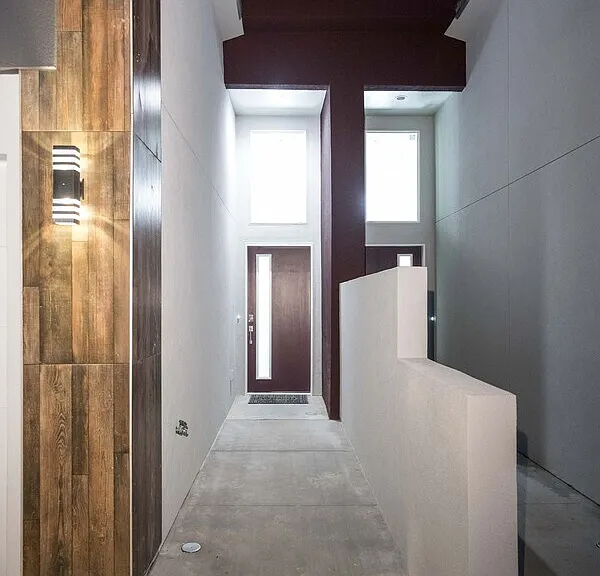 4359 Capistrano Ave — Photo 2