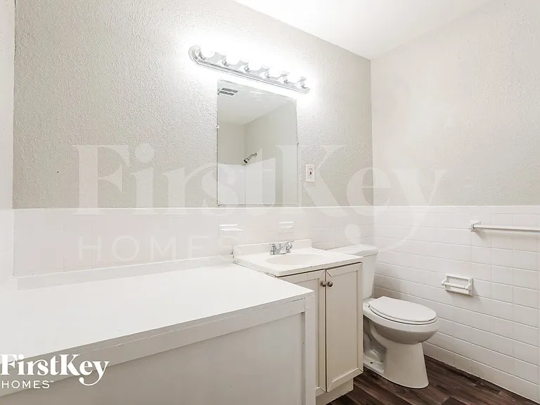 3605 S Stayton Ave — Photo 13