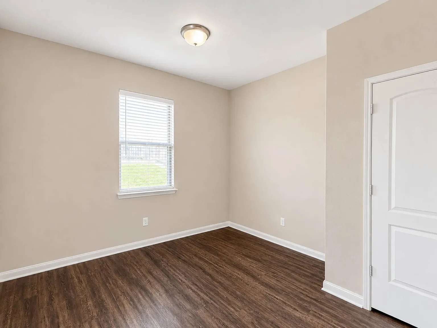 4 bed, 1658 sqft, $1,850 — Photo 2