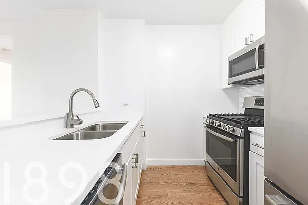 Rented by A&E Real Estate Management | media 9