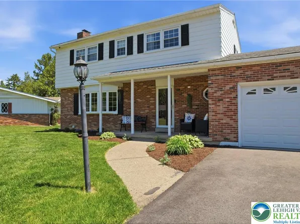 1822 Mark Twain Cir, Bethlehem, PA 18017