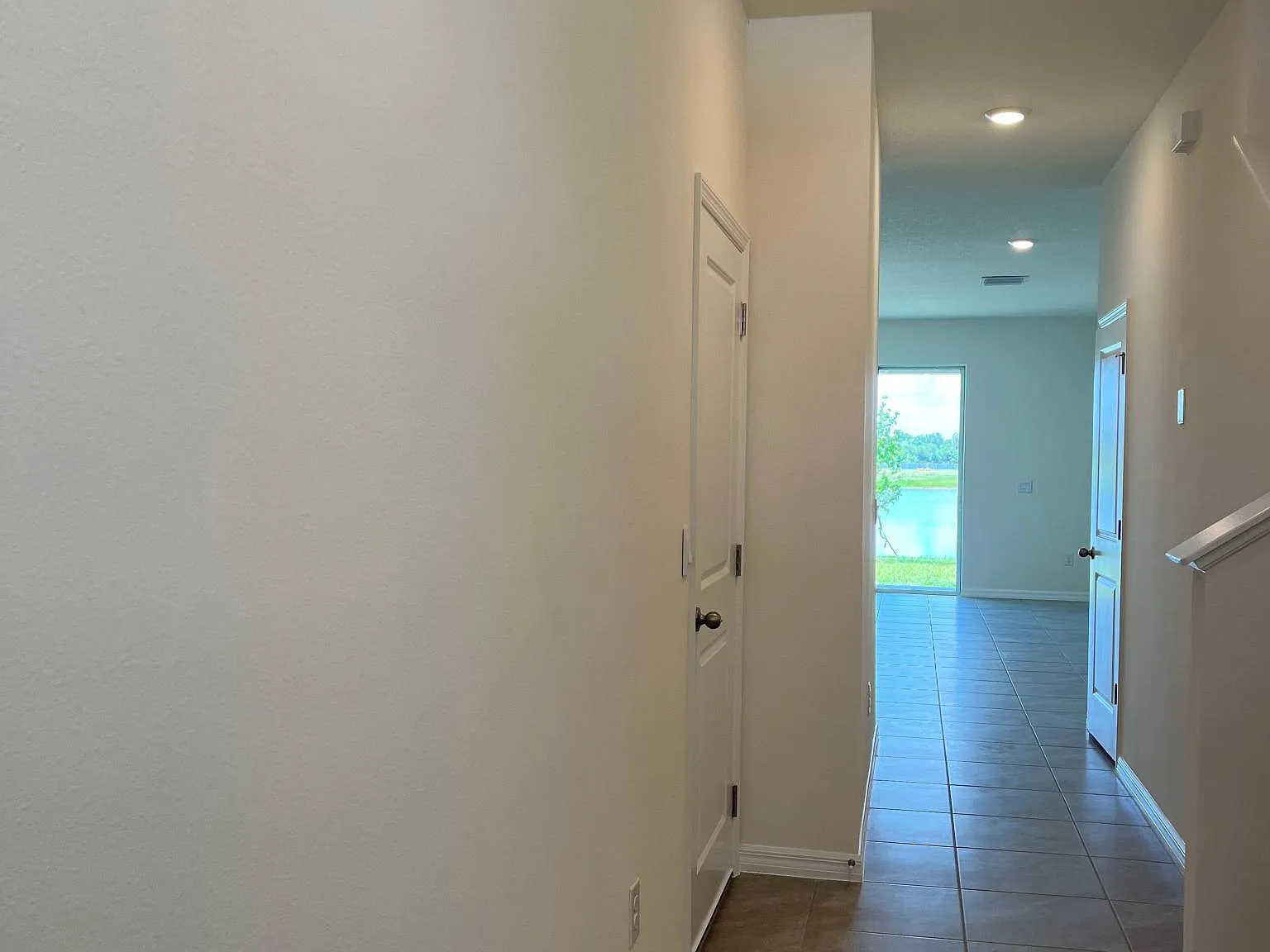 3 bed, 2.5 bath, 1758 sqft, $2,250 — Photo 3