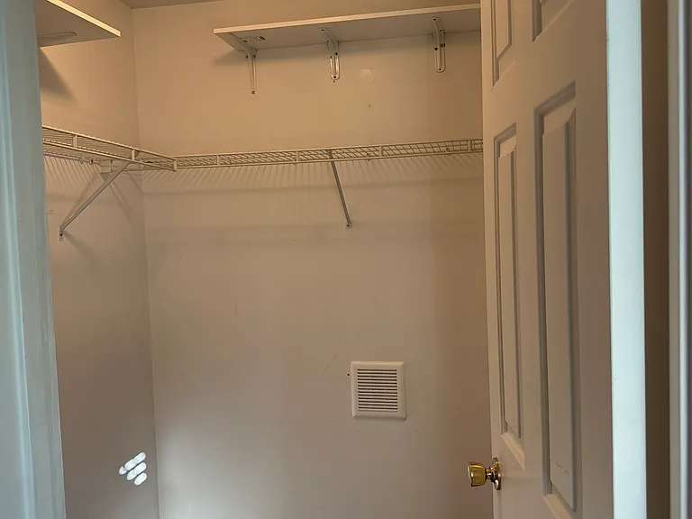 10567 Lynn Ln #10 — Photo 2