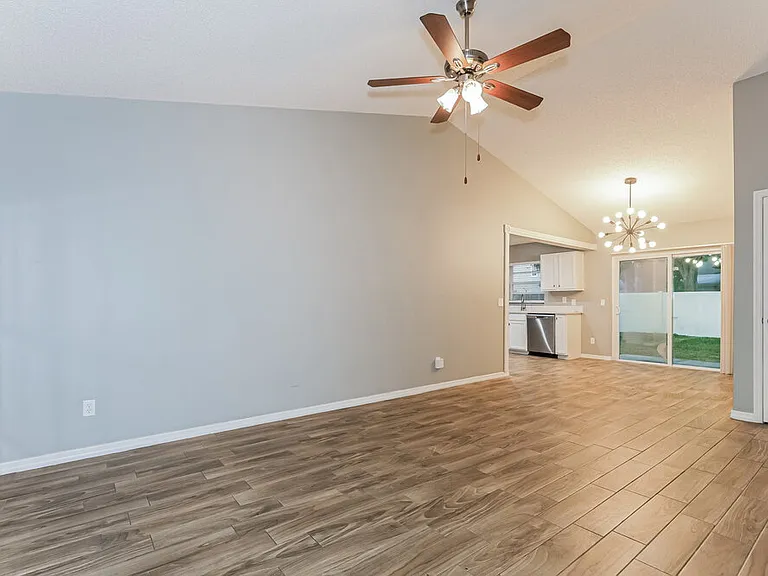 9715 Little Pond Way — Photo 4