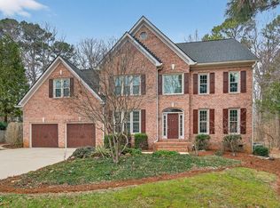 104 Buckeye Ln, Chapel Hill, NC 27516