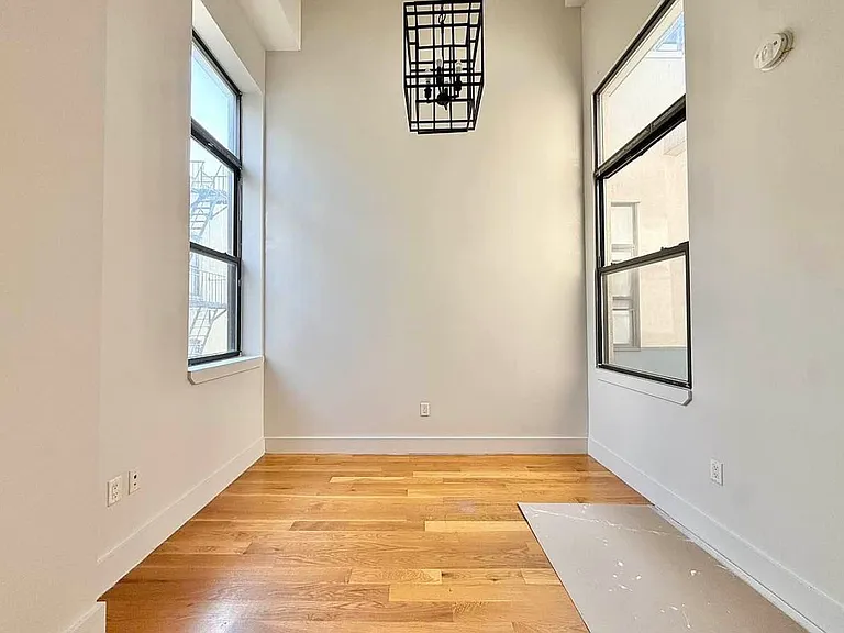 374 Kosciuszko St #4B — Photo 9