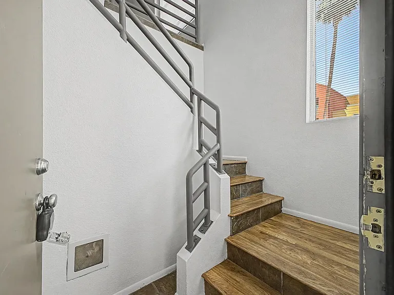 154 W 5th St #222 — Photo 5