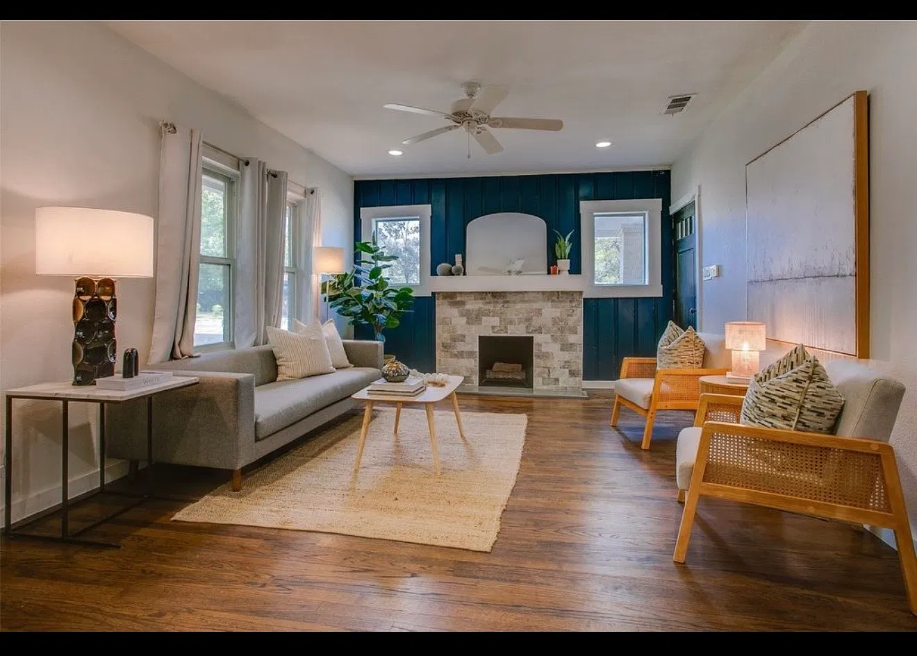 2 bed, 1284 sqft, $2,250 — Photo 2
