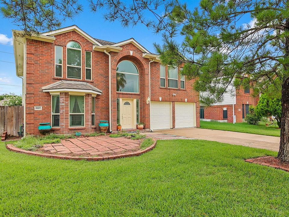 1st image of 3227 Leila Oaks Dr