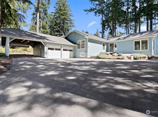 371 E Rainier Dr, Allyn, WA
