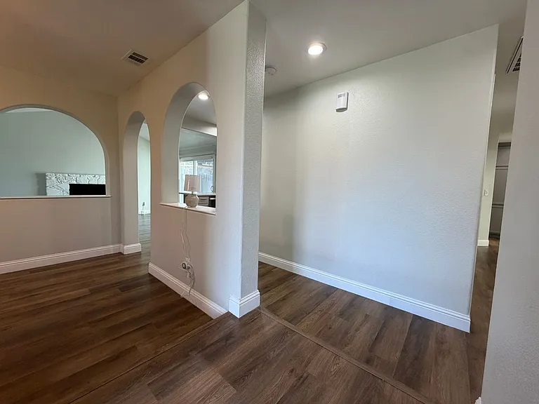 8267 Moorhaven Way — Photo 3